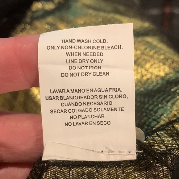 Gianni Bini metallic sleeveless top, XS. NWT - Picture 5 of 6